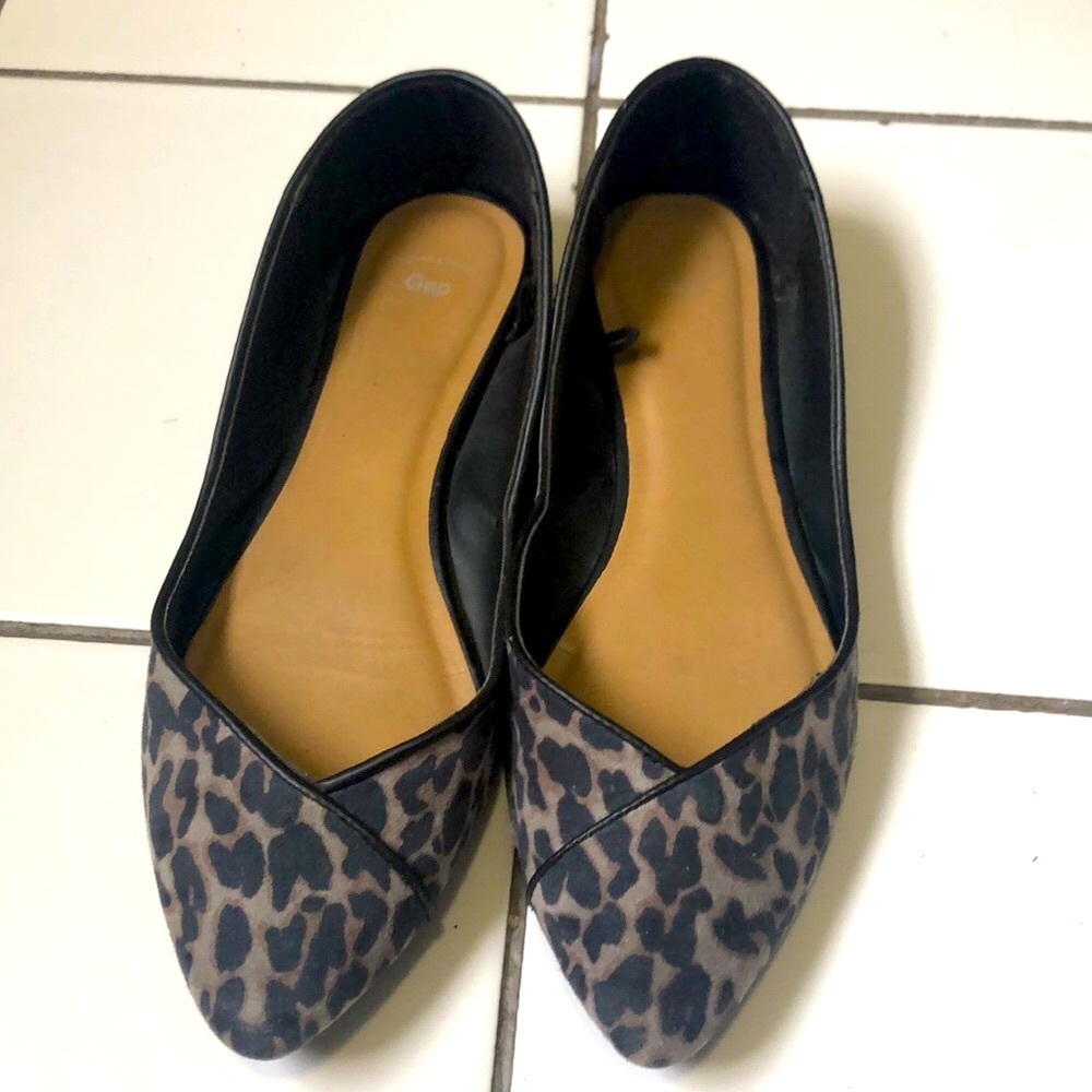 Gap: Leopard print ballet flats